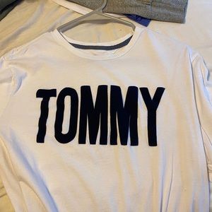 Tommy Hilfiger t shirt